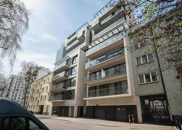 Luxury Zlota With Parking By P&m Apartment