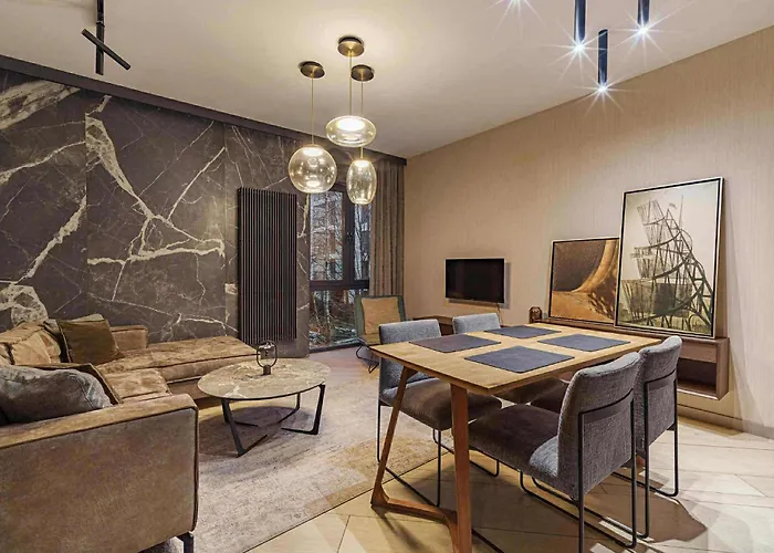 Luxury Zlota With Parking By P&m Apartment