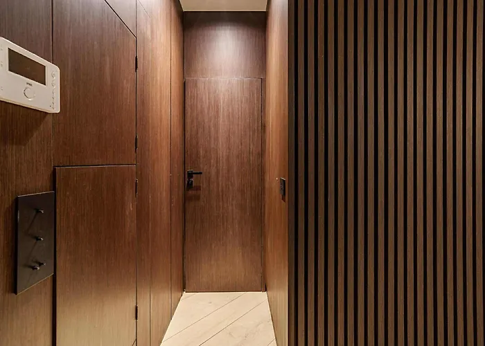 Luxury Zlota With Parking By P&m