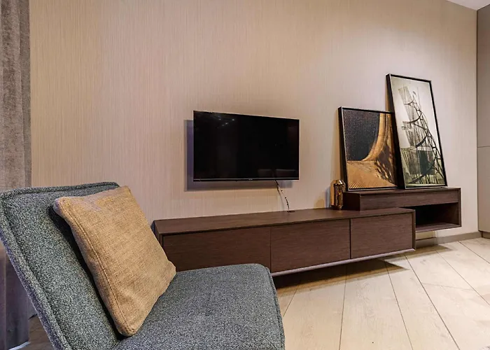 Luxury Zlota With Parking By P&m *