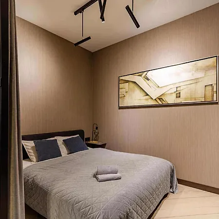 Luxury Zlota With Parking By P&m * 华沙