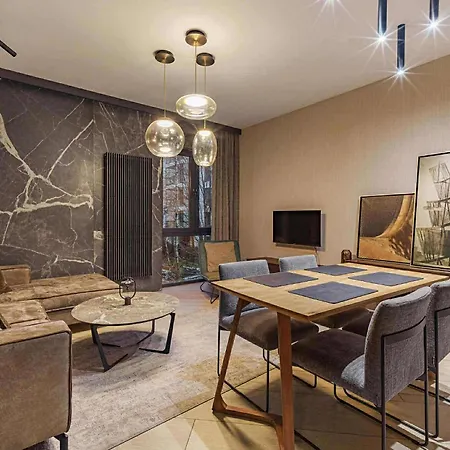 Luxury Zlota With Parking By P&m Apartment