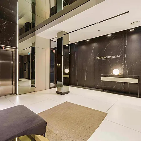 Luxury Zlota With Parking By P&m * Warsaw