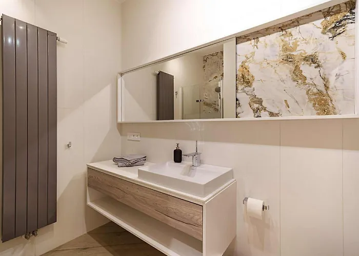 Apartment Luxury Zlota With Parking By P&m *