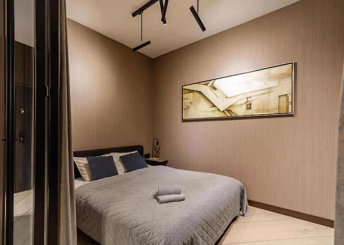 Luxury Zlota With Parking By P&m * 华沙